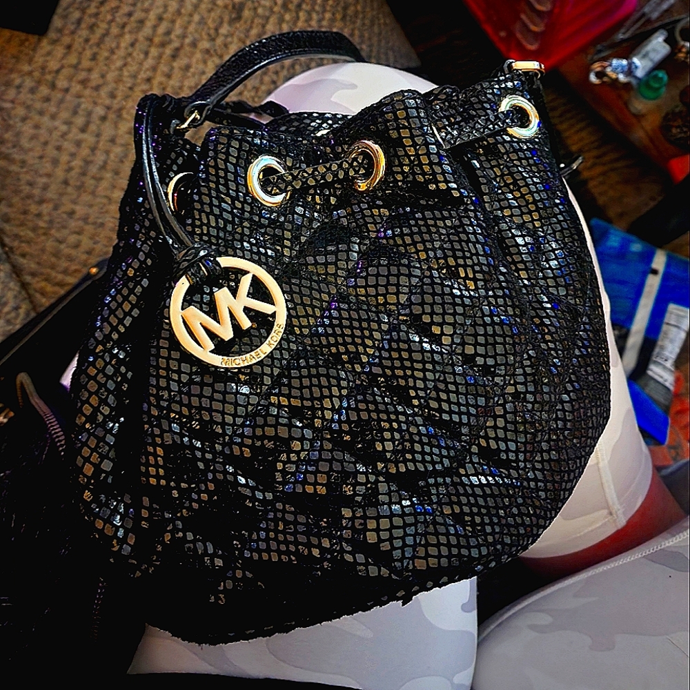 Gorgeous Michael Kors Cross Body Bag!